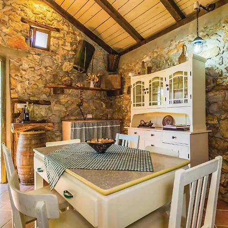 Дом отдыха Gorgeous In With Kitchen *