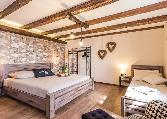 Awesome In Nyaraló Mošćenička Draga
